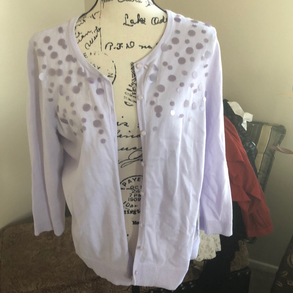 Light purple cardigan!!! Size large!!!